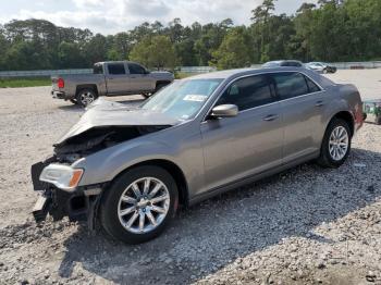  Salvage Chrysler 300