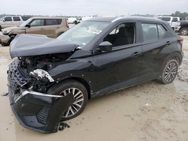  Salvage Nissan Kicks