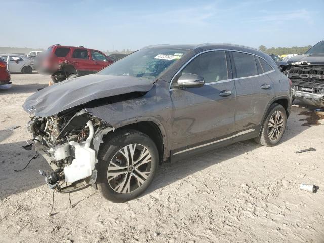  Salvage Mercedes-Benz GLA