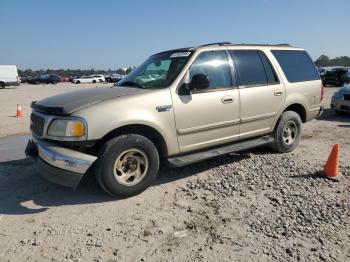 Salvage Ford Expedition