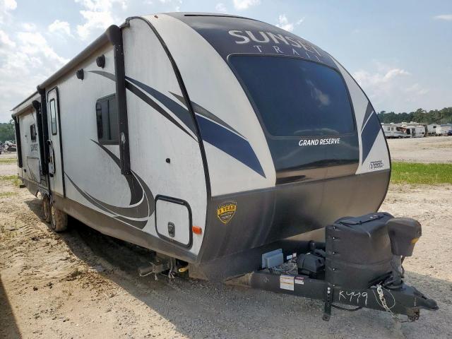  Salvage Kyrv Trailer
