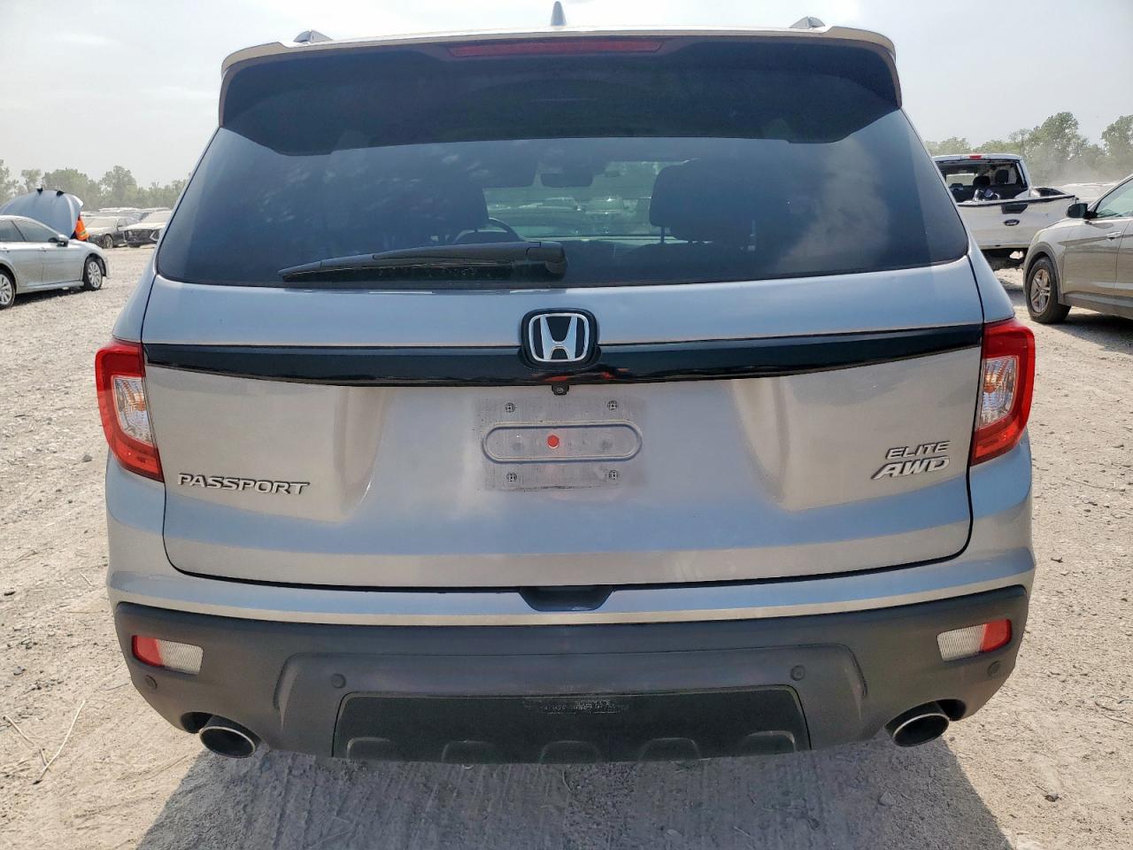 Honda Passport Elite Image 8