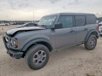  Salvage Ford Bronco