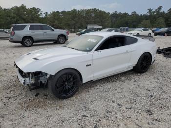  Salvage Ford Mustang