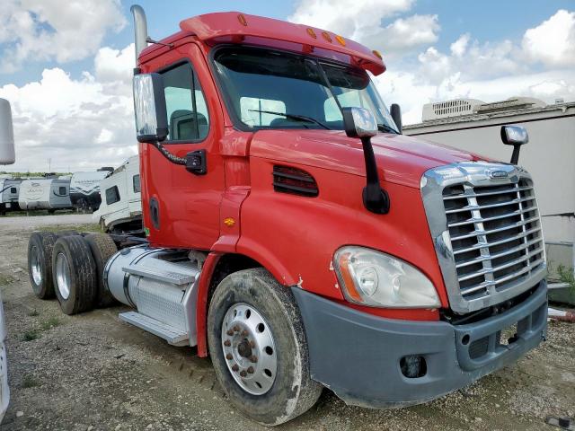  Salvage Freightliner Cascadia 1