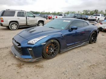  Salvage Nissan Gtr