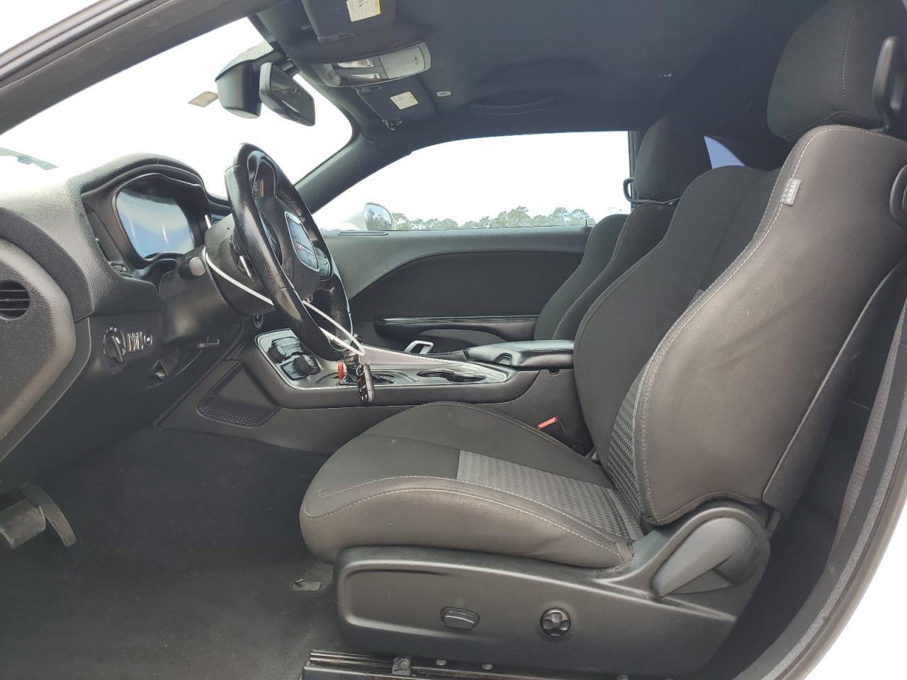 Dodge Challenger Gt Image 4