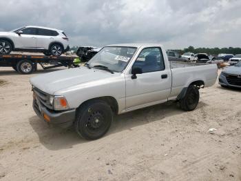  Salvage Toyota Pickup