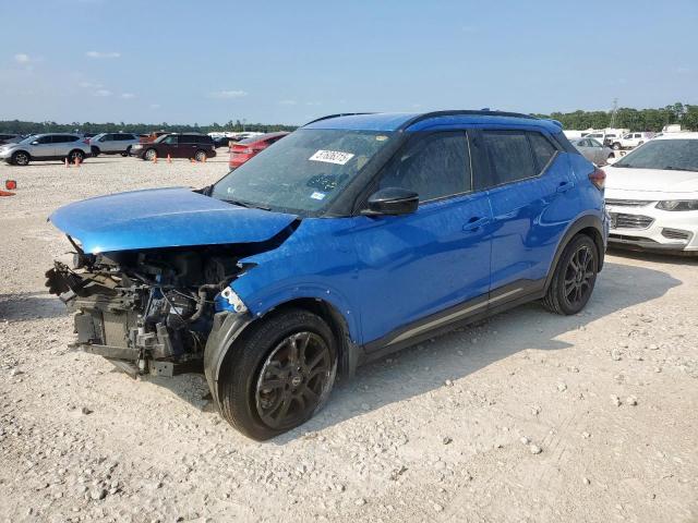  Salvage Nissan Kicks