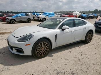 Salvage Porsche Panamera