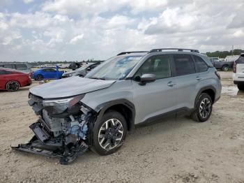  Salvage Subaru Forester