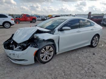  Salvage Chrysler 200