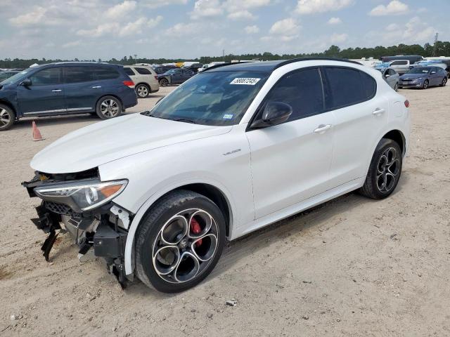  Salvage Alfa Romeo Stelvio