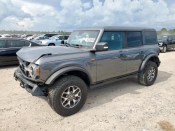  Salvage Ford Bronco