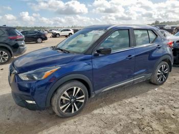  Salvage Nissan Kicks