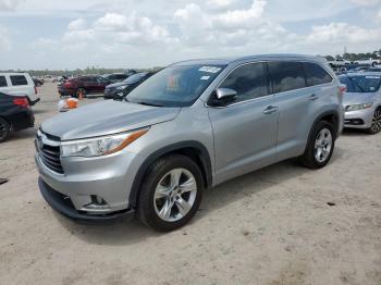 Salvage Toyota Highlander