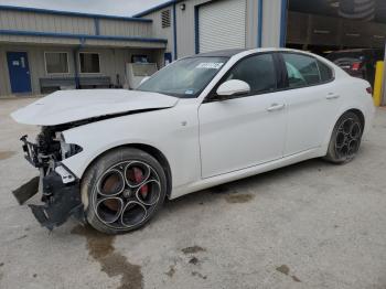  Salvage Alfa Romeo Giulia Sup