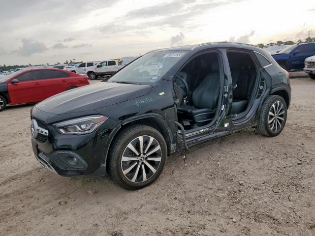  Salvage Mercedes-Benz GLA