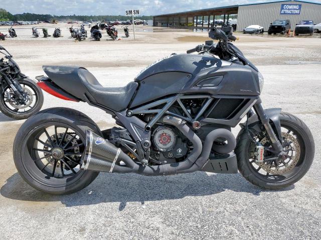  Salvage Ducati Diavel