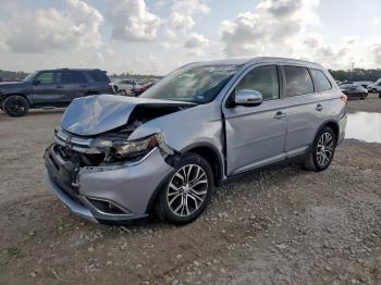  Salvage Mitsubishi Outlander