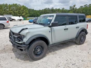  Salvage Ford Bronco