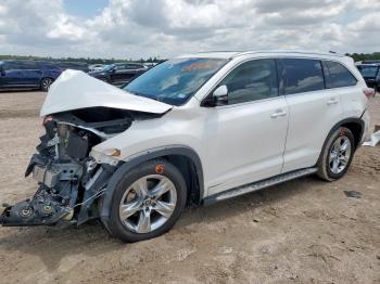  Salvage Toyota Highlander