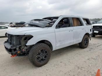  Salvage Ford Expedition