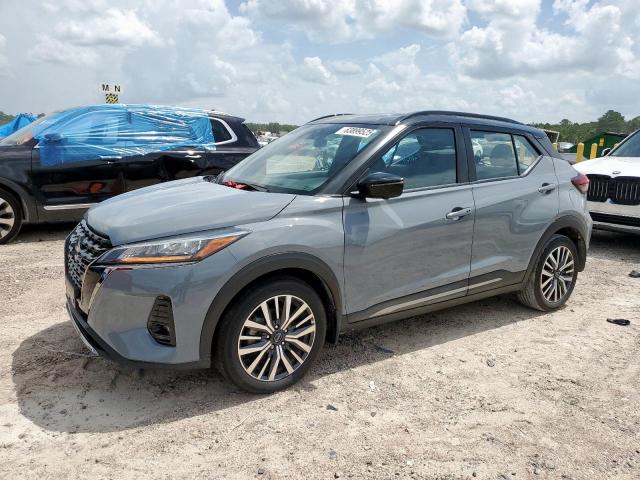  Salvage Nissan Kicks