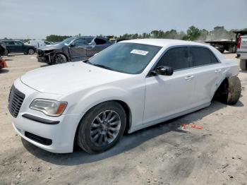 Salvage Chrysler 300