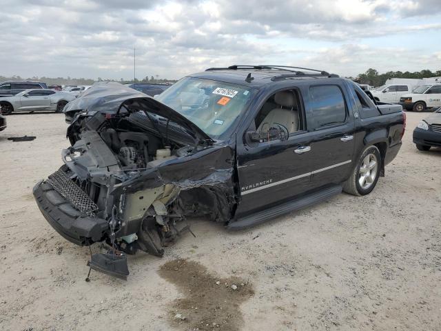  Salvage Chevrolet Avalanche