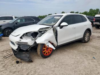  Salvage Porsche Cayenne