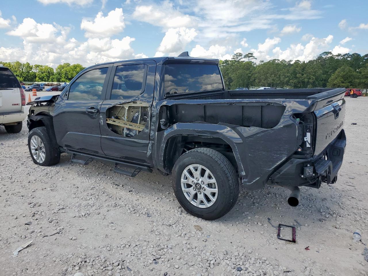 Toyota Tacoma Double Cab Image 5