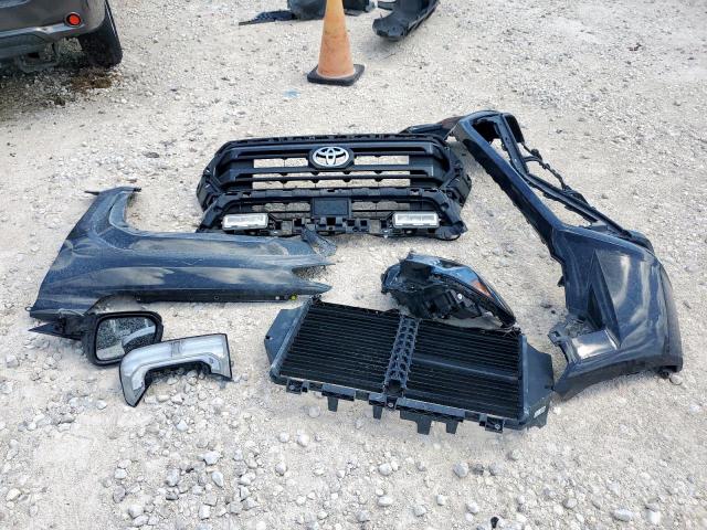 Toyota Tacoma Double Cab Image 13