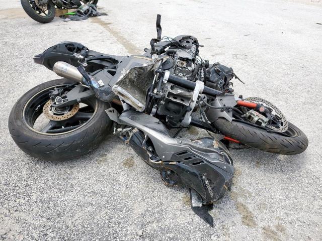  Salvage Kawasaki Zx1002 M