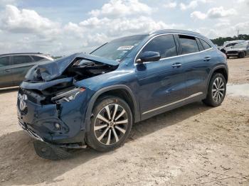  Salvage Mercedes-Benz GLA