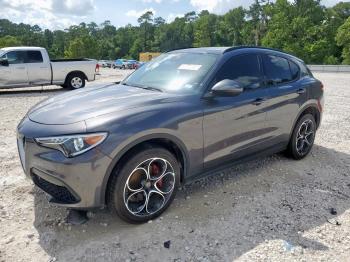 Salvage Alfa Romeo Stelvio