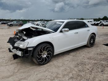  Salvage Chrysler 300
