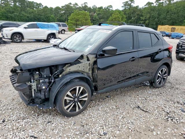  Salvage Nissan Kicks