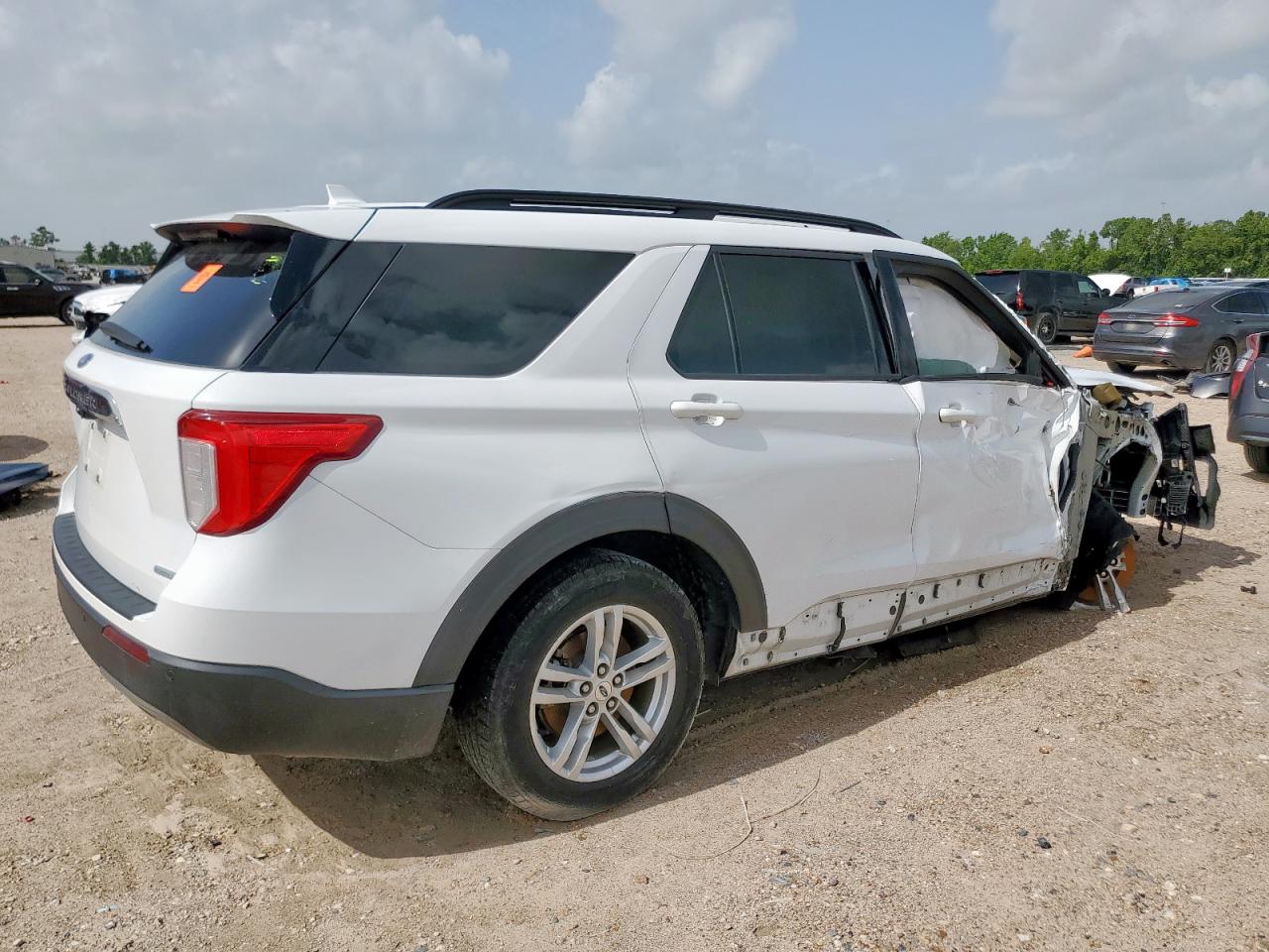 Ford Explorer Xlt Image 2