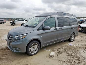  Salvage Mercedes-Benz Metris