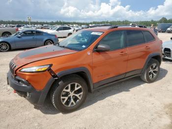  Salvage Jeep Cherokee