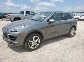  Salvage Porsche Cayenne