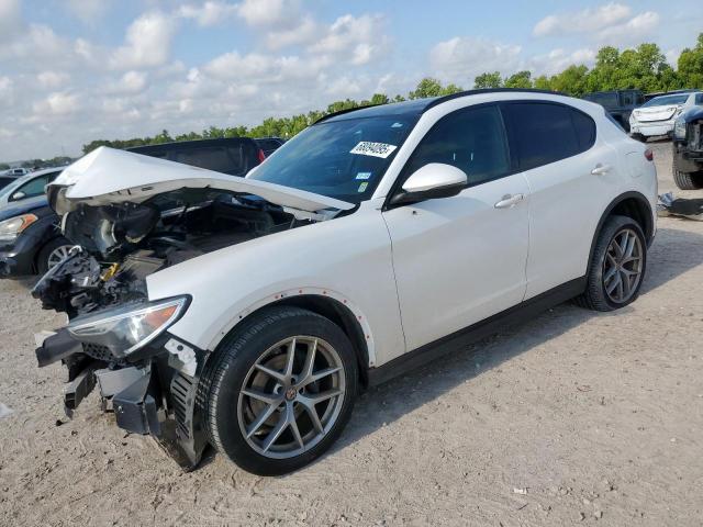  Salvage Alfa Romeo Stelvio