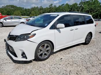  Salvage Toyota Sienna