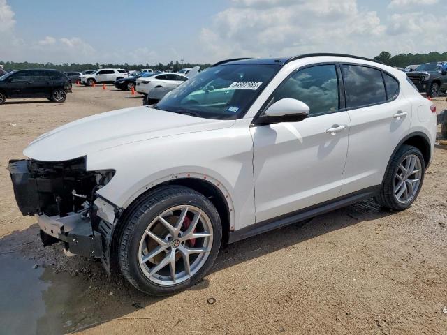  Salvage Alfa Romeo Stelvio