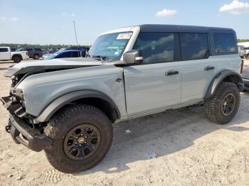  Salvage Ford Bronco