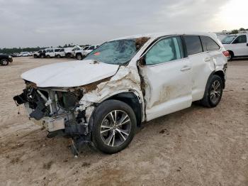 Salvage Toyota Highlander