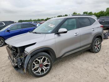  Salvage Kia Seltos