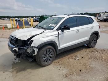  Salvage Volkswagen Taos