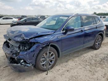  Salvage Volkswagen Tiguan